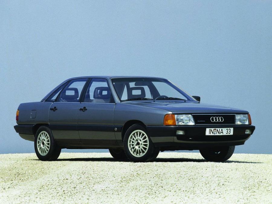  Audi 100 Quattro 1982 года  (фото 1 из 11)